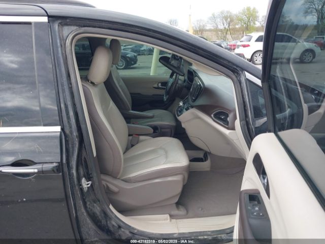 2017 CHRYSLER PACIFICA 2C4RC1BG5HR777080 Photo 4
