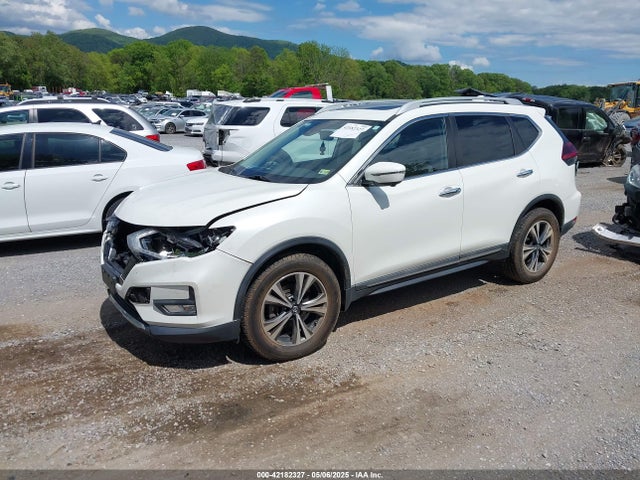 5N1AT2MV3JC811915 Nissan Rogue Sl