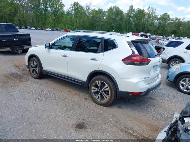 5N1AT2MV3JC811915 Nissan Rogue Sl