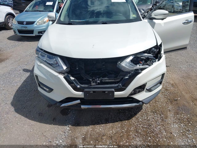 5N1AT2MV3JC811915 Nissan Rogue Sl