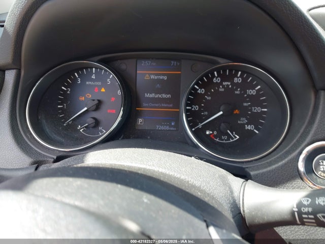 5N1AT2MV3JC811915 Nissan Rogue Sl