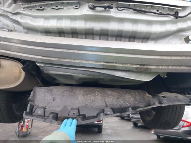 4T1F31AK2MU019988 Toyota Camry Xle Hybrid