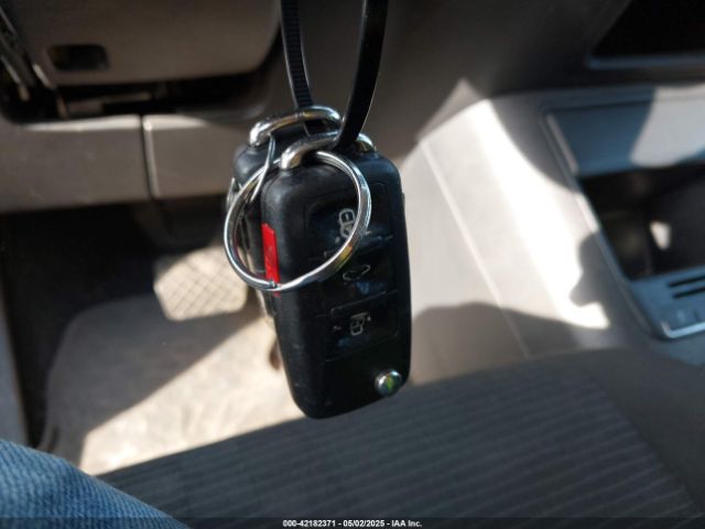 WVGAV3AX7EW071781 Volkswagen TIGUAN S