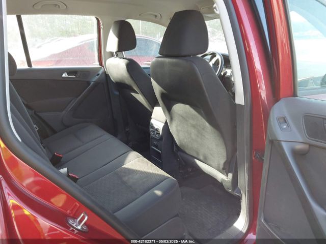 WVGAV3AX7EW071781 Volkswagen TIGUAN S