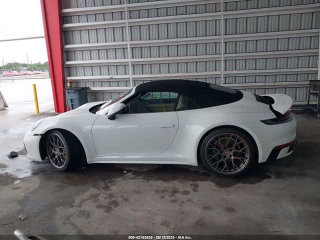 WP0CA2A90RS238404 Porsche 911