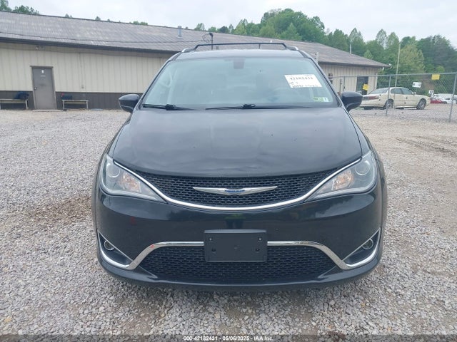2C4RC1BG8JR262158 Chrysler Pacifica Touring L