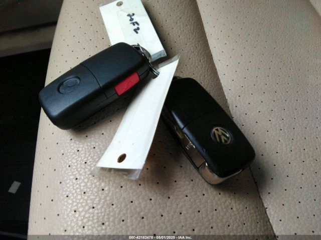 WVGBV7AX1GW003636 Volkswagen TIGUAN S