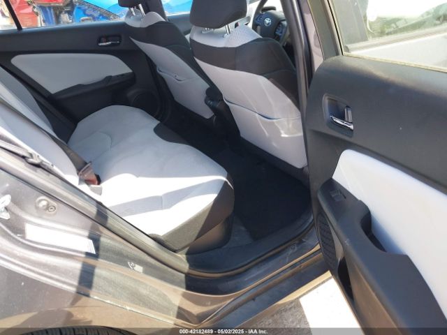 JTDKAMFU0N3173997 Toyota Prius Le