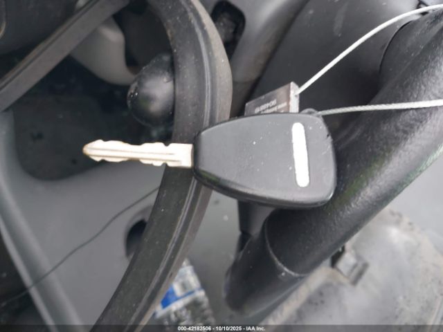 2004 CHRYSLER TOWN & COUNTRY 2C4GP54L04R534395 Photo 10