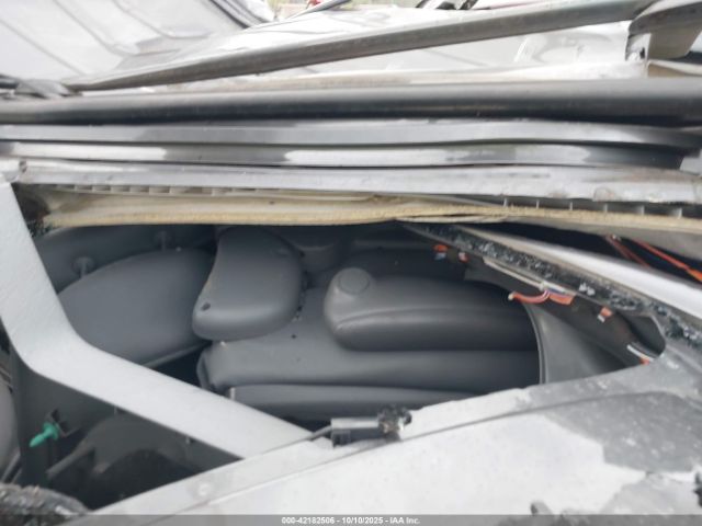 2004 CHRYSLER TOWN & COUNTRY 2C4GP54L04R534395 Photo 7