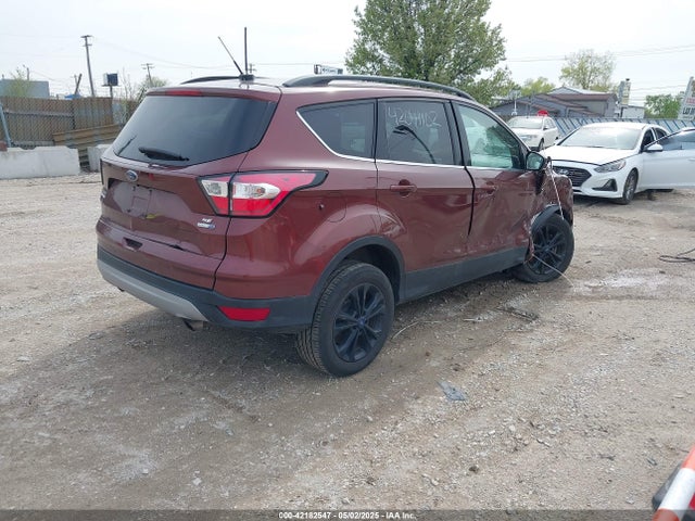 1FMCU9GD4JUB52318 Ford ESCAPE SE