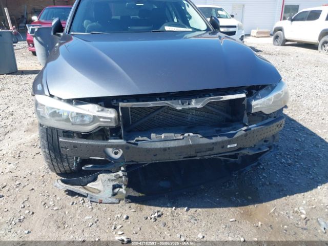 WBA3C3C54EP661409 BMW 320i Xdrive
