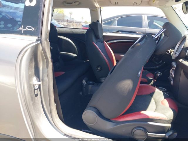 2010 MINI COOPER WMWMF3C53ATZ61178 Photo 7