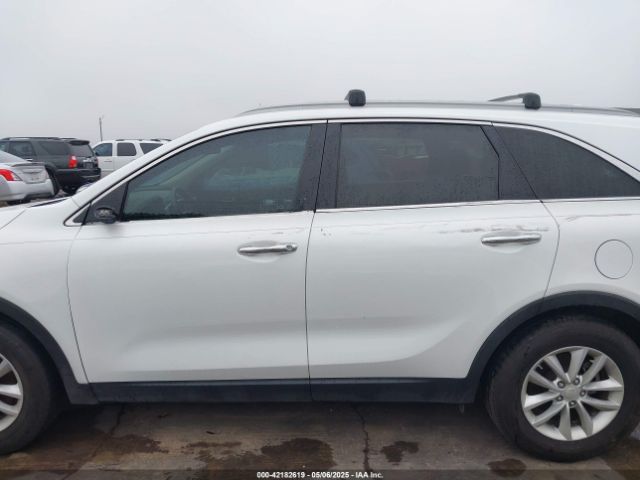 5XYPG4A51GG011668 KIA Sorento 3.3l Lx
