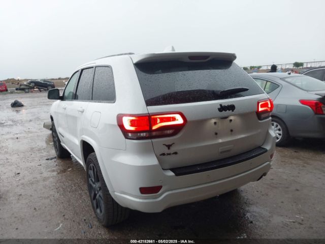 2018 JEEP GRAND CHEROKEE 1C4RJFAG4JC320599 Photo 2