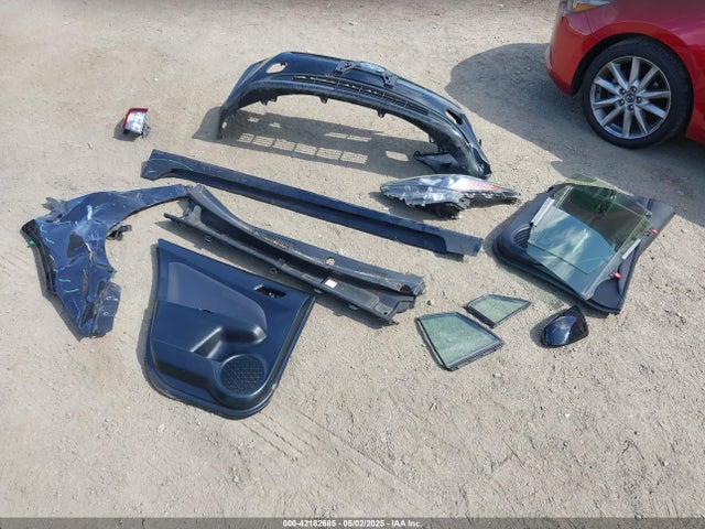 JTDKAMFU3M3140233 Toyota Prius L Eco