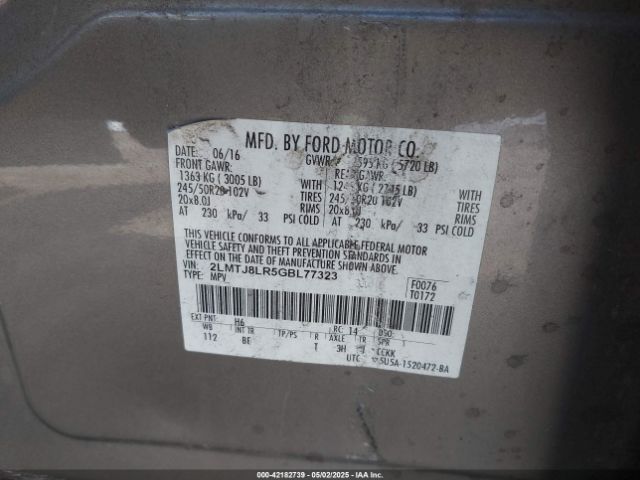 2LMTJ8LR5GBL77323 Lincoln Mkx Reserve