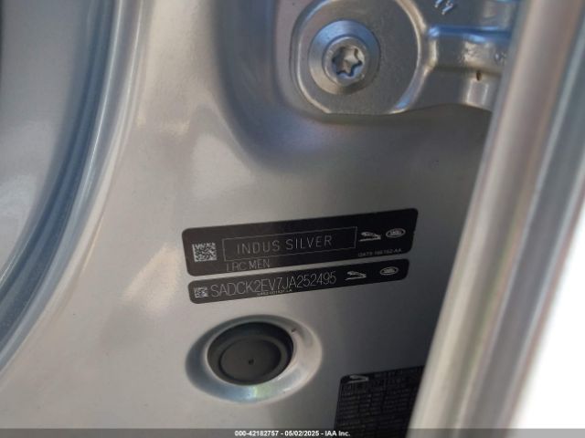 2018 JAGUAR F-PACE SADCK2EV7JA252495 Photo 8