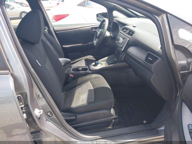 1N4AZ1CP9KC305660 Nissan 2019