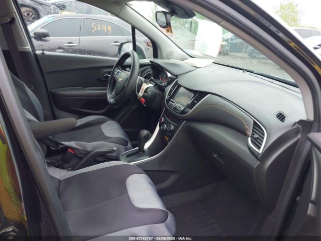 KL7CJKSB6LB324435 Chevrolet Trax Fwd Ls