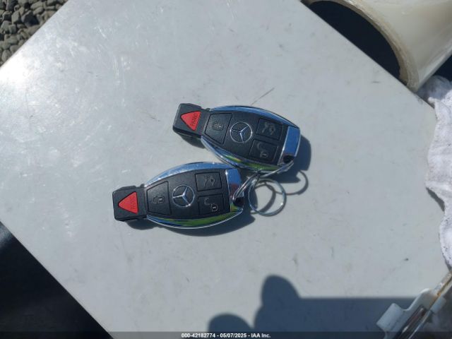 WDDSJ4GB4KN725228 Mercedes-Benz CLA 250 4MATIC