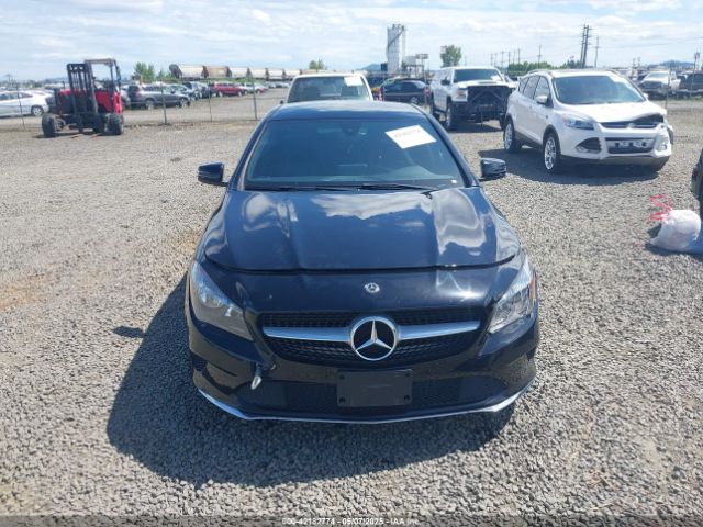 WDDSJ4GB4KN725228 Mercedes-Benz CLA 250 4MATIC