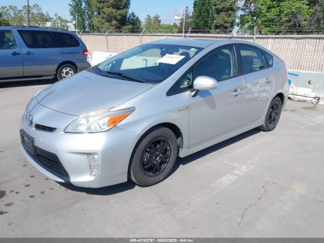 JTDKN3DU6E1822490 Toyota Prius Two