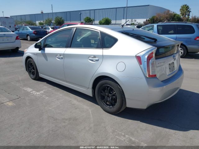 JTDKN3DU6E1822490 Toyota Prius Two