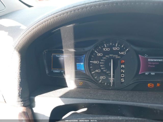 2LMDJ8JK7EBL18166 Lincoln MKX