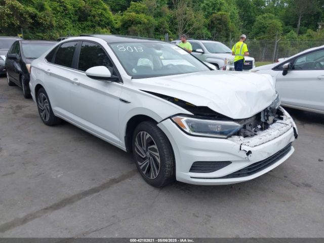 2020 VOLKSWAGEN JETTA 3VWEB7BU4LM008013