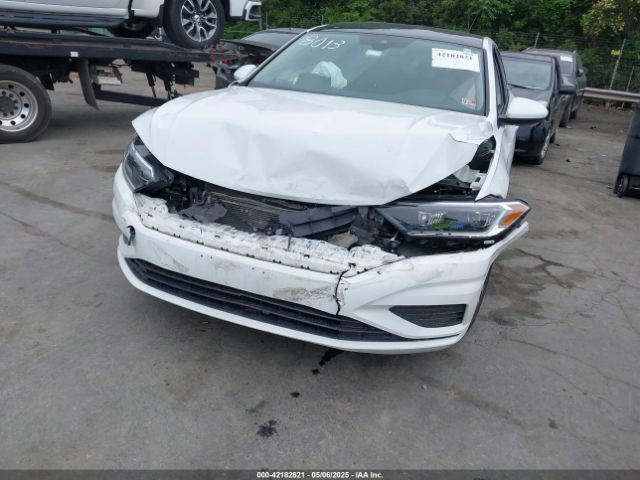 2020 VOLKSWAGEN JETTA 3VWEB7BU4LM008013 Photo 5
