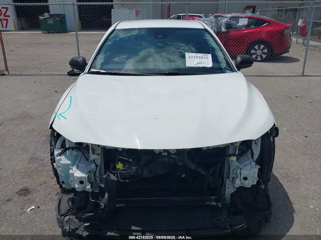 4T1C11AK1MU448211 Toyota CAMRY LE