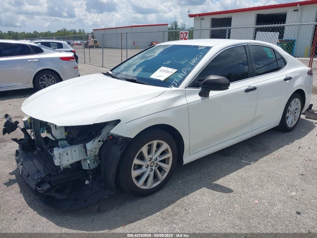 4T1C11AK1MU448211 Toyota CAMRY LE