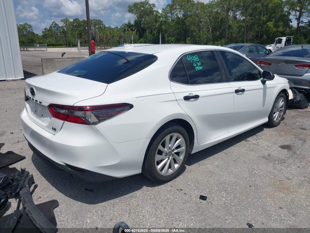 4T1C11AK1MU448211 Toyota CAMRY LE