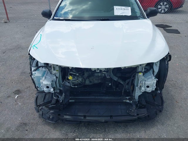 4T1C11AK1MU448211 Toyota CAMRY LE