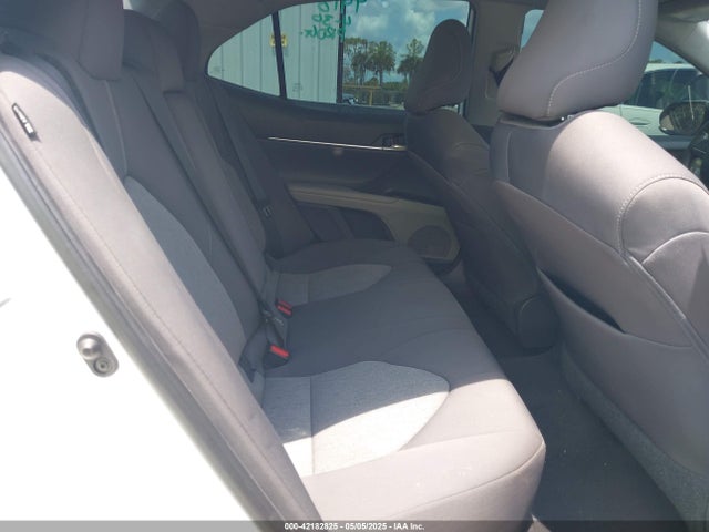 4T1C11AK1MU448211 Toyota CAMRY LE