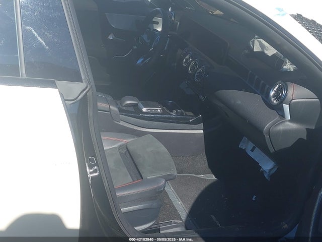 2023 MERCEDES-BENZ AMG CLA 35 W1K5J5BB1PN380418 Photo 4
