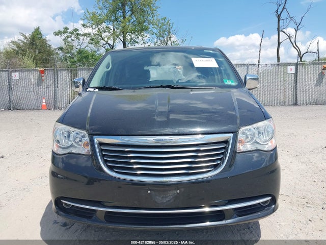 2C4RC1CG9GR189163 Chrysler Town & Country Touring-l Anniversary Edition