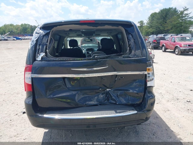 2C4RC1CG9GR189163 Chrysler Town & Country Touring-l Anniversary Edition