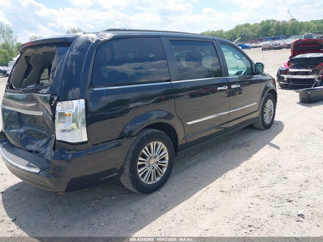 2C4RC1CG9GR189163 Chrysler Town & Country Touring-l Anniversary Edition