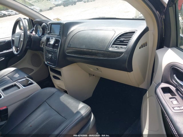 2C4RC1CG9GR189163 Chrysler Town & Country Touring-l Anniversary Edition