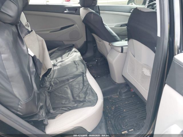 KM8J33A27GU181240 Hyundai Tucson Sport