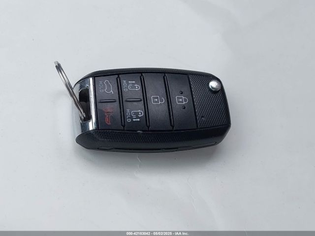 KNDMB5C1XG6171343 KIA SEDONA LX