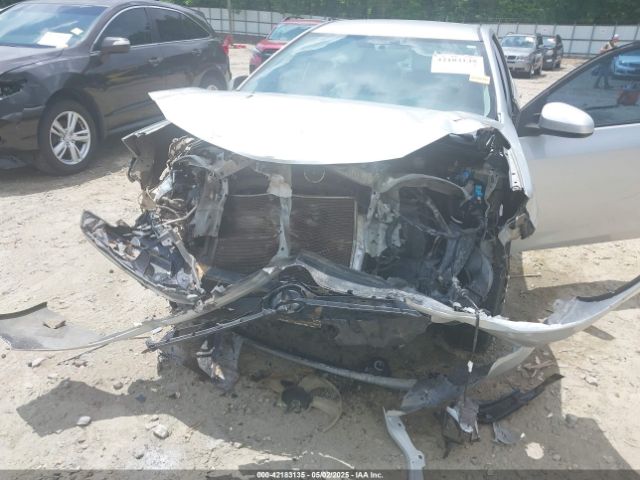 2T1BURHE8FC367311 Toyota COROLLA L