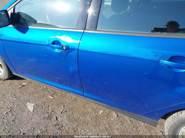 1FADP3K25JL309837 Ford FOCUS SE