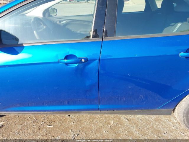 1FADP3K25JL309837 Ford FOCUS SE