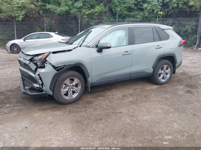 2T3P1RFV8PW335712 Toyota Rav4 Xle