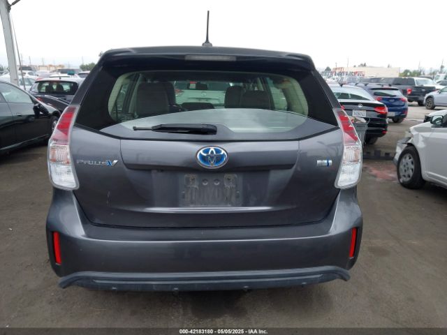 JTDZN3EU3HJ058034 Toyota Prius V Four