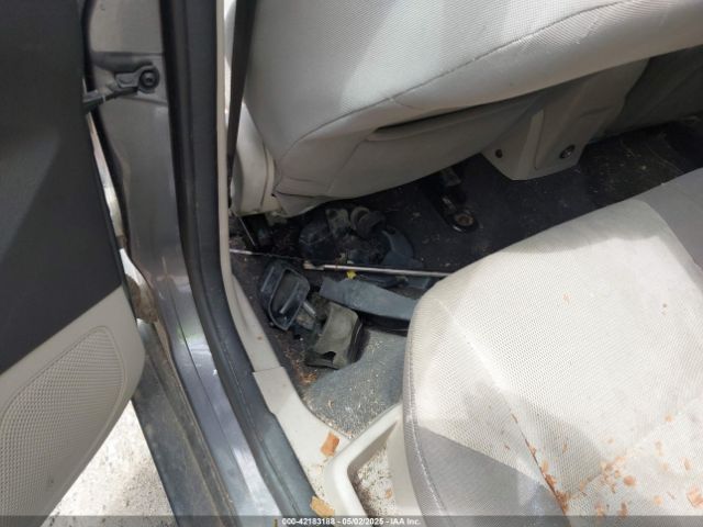 1FADP3K2XEL326882 Ford FOCUS SE