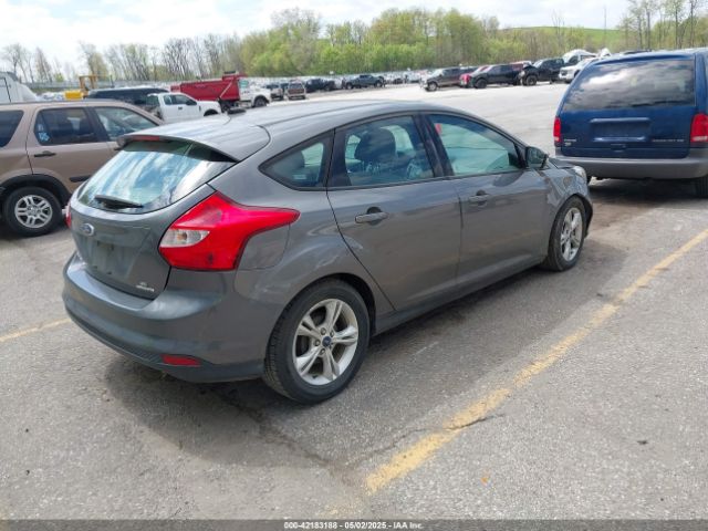 1FADP3K2XEL326882 Ford FOCUS SE